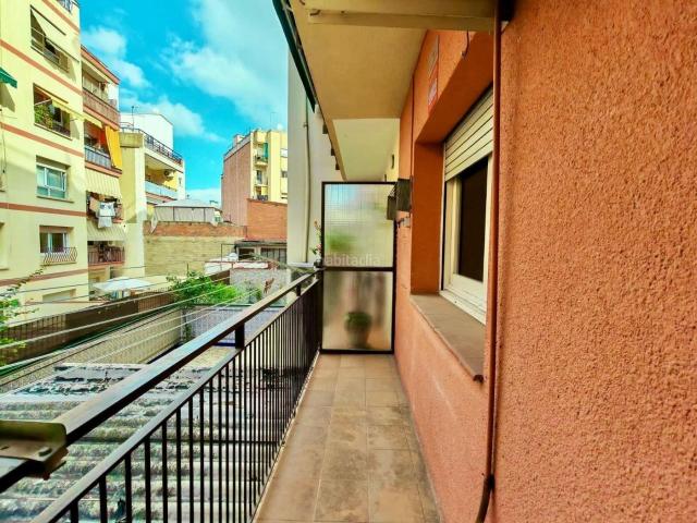 Planta baja en venta en Sant Joan Despí, Centre. Oportunidad Única en Sant Joan Despí! Piso con Potencial Infinito a 5 Minutos del Tren. Plantas bajas Sant Joan.
