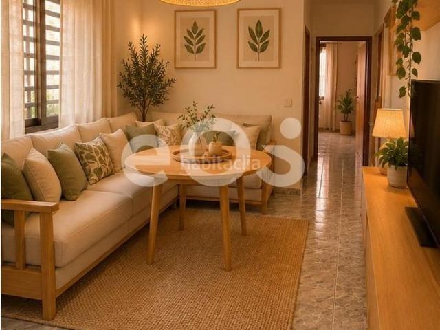 Planta baja en venta en Salt, Centre. Plantas bajas.