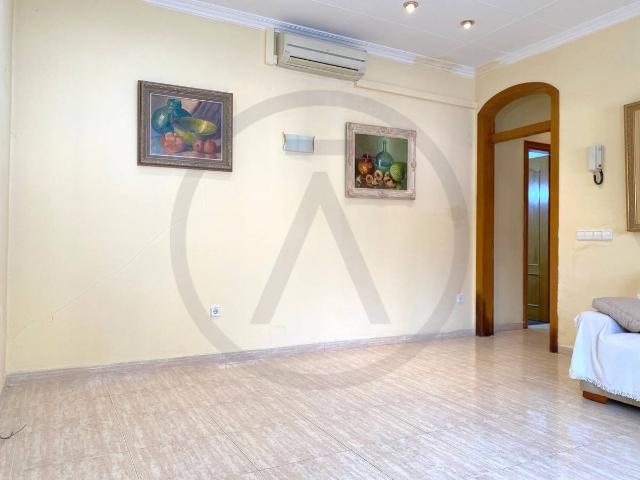 Planta baja en Venta en Segle XX