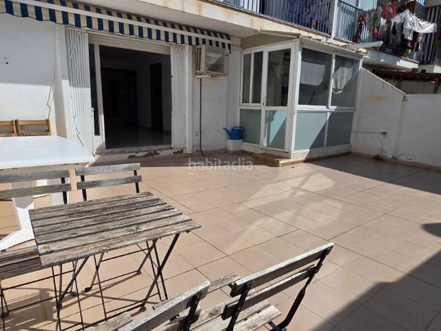 Planta baja en venta en Sitges, Els Molins Pins Vens Costa Dorada. Planta baja luminosa con terraza de 35 m2 en Poble Sec, Sitges. Plantas bajas.