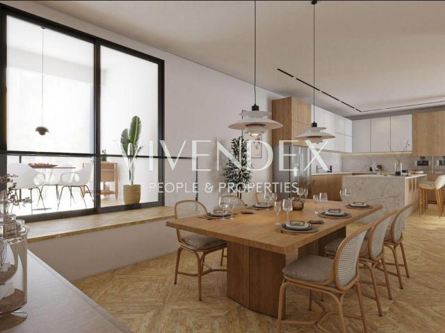 Planta baja en venta. Girona