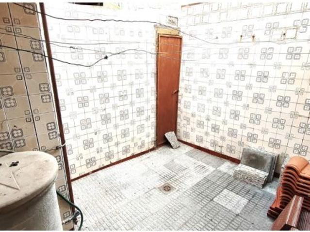 PLANTA BAJA PARA REFORMAR PORTMAN CENTRO 110m. ESQUINA
