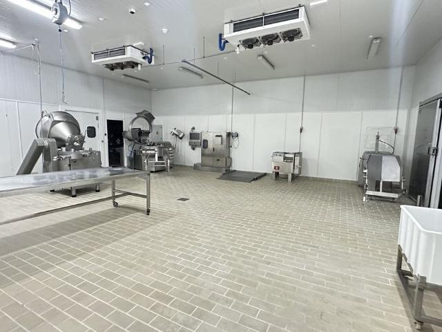 Planta moderna de producción de carne y embutidos en venta e. 1253m² Málaga