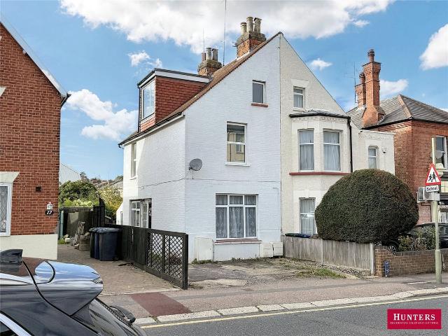 Plantagenet Road, New Barnet, Herts EN5, 2 bed semi detached house to rent, £1,600 pcm | PrimeLocation