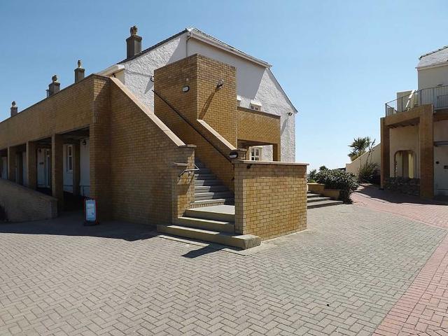 Plas Darien, Trearddur Bay LL65, 3 bed flat to rent, £1,000 pcm | PrimeLocation