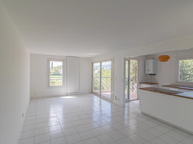 Plascassier, 3 pièces avec terrasse vue panoramique 60m² Grasse