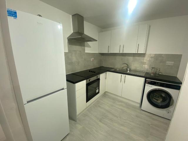 Plashet Grove, London E6, Studio to rent, £1,350 pcm | PrimeLocation
