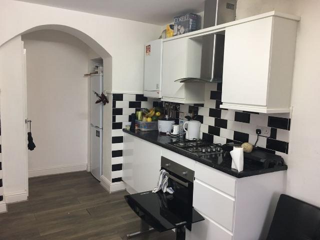 Plashet Road, London E13, 2 bed flat to rent, £1,800 pcm | PrimeLocation