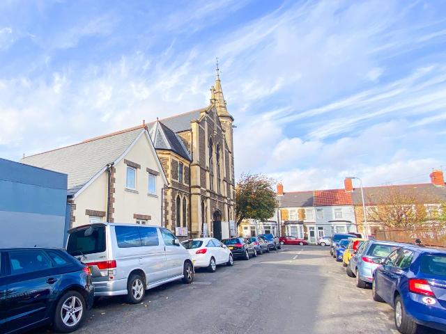 Plasnewydd Place, Roath CF24, 4 bed semi detached house to rent, £2,160 pcm | PrimeLocation