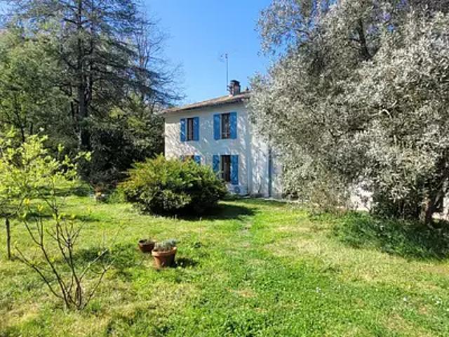 Plassac 17240 Achat / Vente maison 8 pièces t8