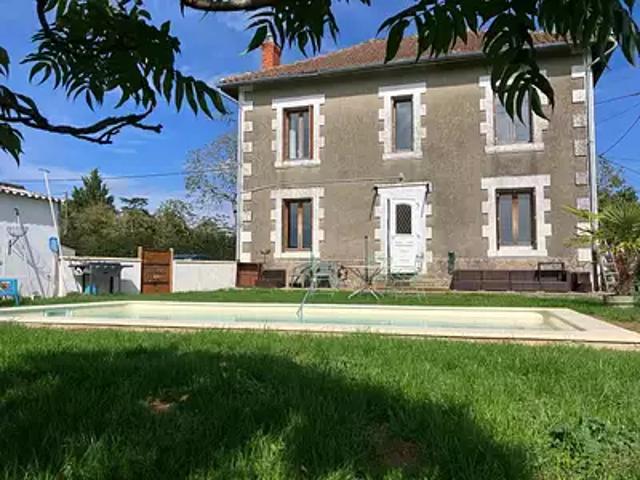 Pleuville 16490 Achat / Vente maison