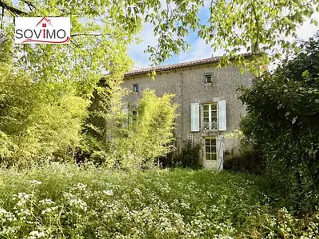 Pleuville 16490 Achat / Vente maison 6 pièces t6 jardin