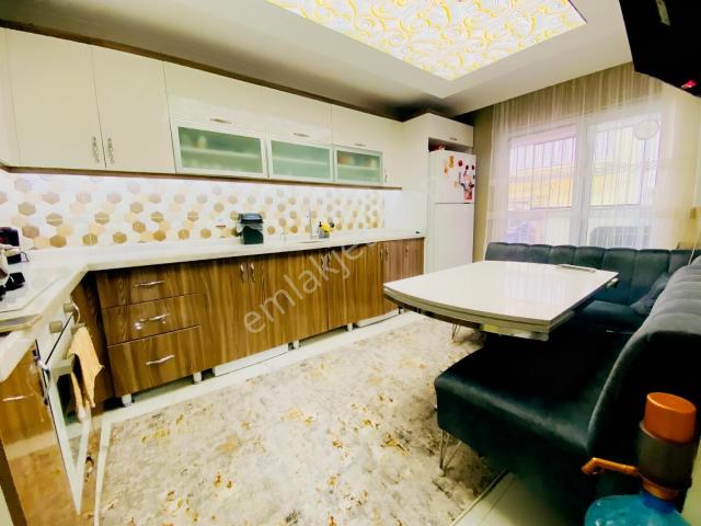 Plevne Mah. 3+1 Yüksek Girişte E.banyolu Asansörlü Daire
