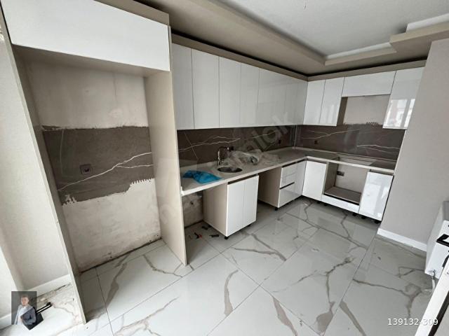 PLEVNE MAHALLESİN'DE 2+1 0 OTURUMA HAZIR ARA KAT SATILIK DAİRE!