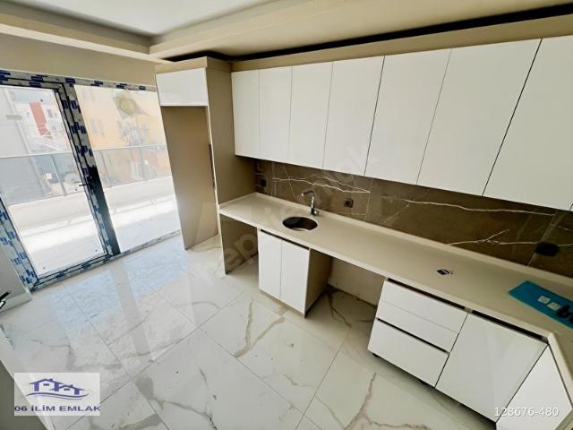 PLEVNE MAH'DE SIFIR 2+1 ARA KATTA OTURUMA HAZIR SATILIK DAİRE