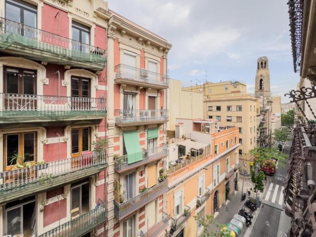 Pleasant 2 bedroom flat in El Poble Sec