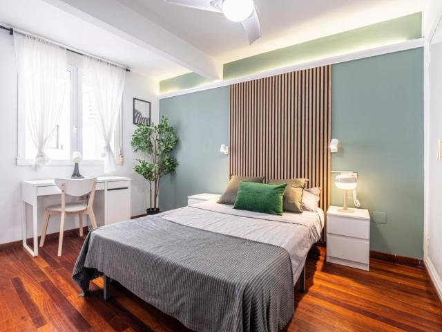 Pleasant double bedroom in the heart of Alicante