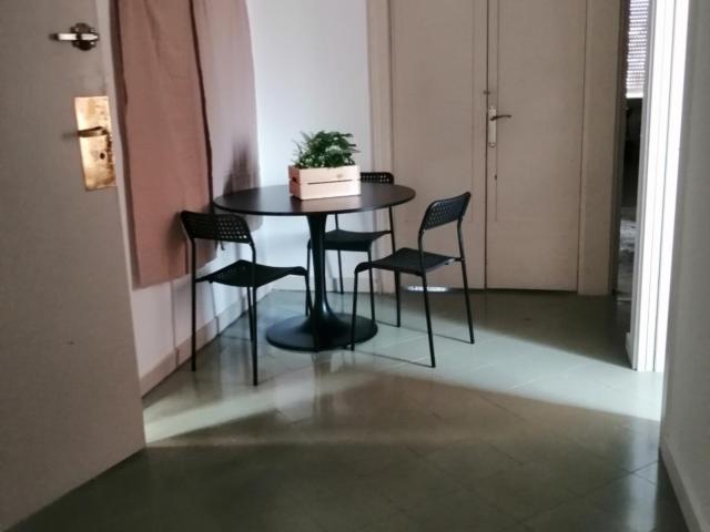 Pleasant double bedroom in Eixample