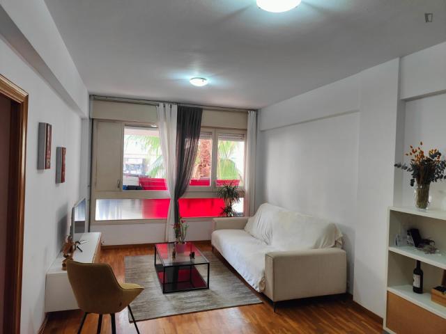 Pleasant double bedroom not far from Universitat Internacional de Catalunya
