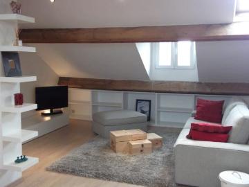 Pleasant furnished and bright studio 60m2