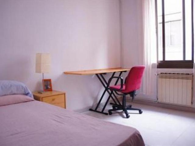 Pleasant single bedroom in El Congrés i els Indians neighbourhood