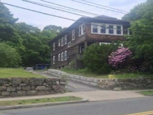 Pleasant St