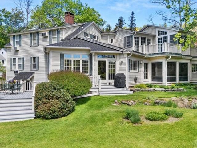 Pleasant St, Home For Sale