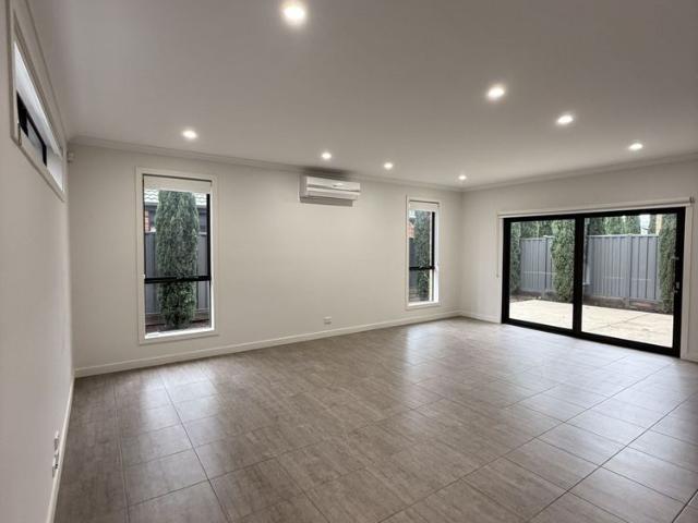 Please contact catie@sweeneyea.com.au for private inspections