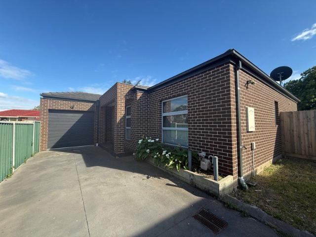 Please contact catie@sweeneyea.com.au for private inspections