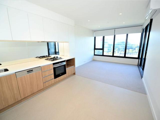 Please contact Eddie Park to lease your property with the best market rent!
