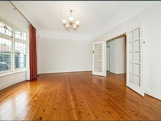 Please contact Molly Rogerson to arrange an inspection  SandringhamPM2@hodges.com.au