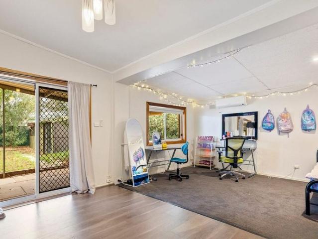 Please apply via www.tenantoptions.com.au. Stylish & Spacious Family Home with Rumpus & Workshop