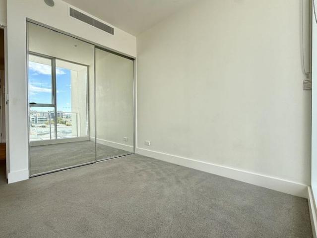 Please register your inspection Modern 2 Bedroom Apartment in the Heart of West End