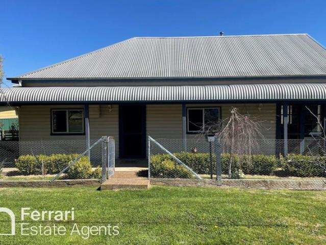 Please welcome 7 Unwin Street, Millthorpe to the market!