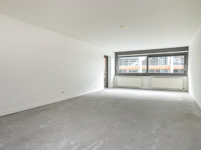 Plein 1992, 35, Maastricht