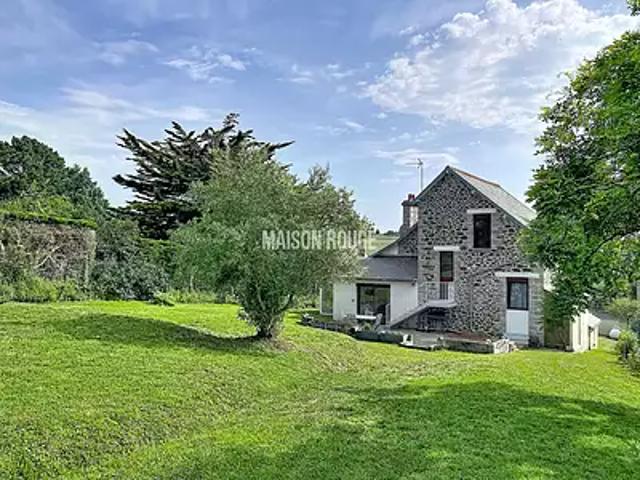 Pléneuf Val André 22370 Achat / Vente maison 7 pièces t7 au dernier étage terrasse