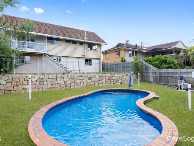 Plenty of Natural Light High Set Brick Home