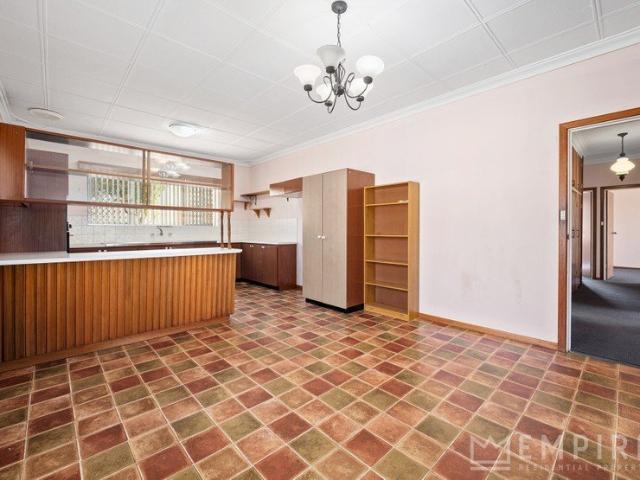 Plenty of Space to Live, Work & Play