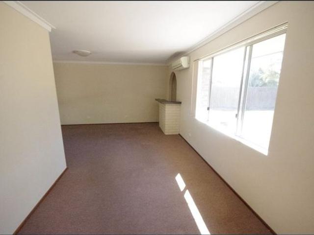 Plenty of room here