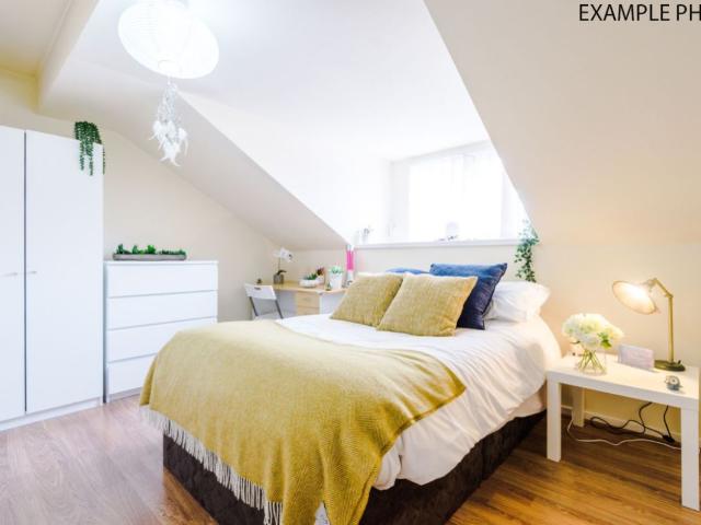 Pluto Close, Salford M6, 4 bed terraced house to rent, £702 pppm | PrimeLocation