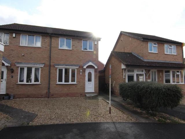 Plum Tree Close, Bridgwater, Somerset 3 bed house to rent £1,095 pcm £253 pw