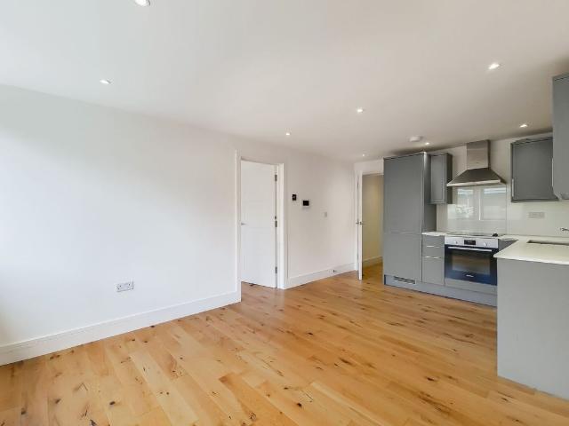 Plumstead High Street, Ashby Apartments SE18, 1 bed flat to rent, £1,400 pcm | PrimeLocation