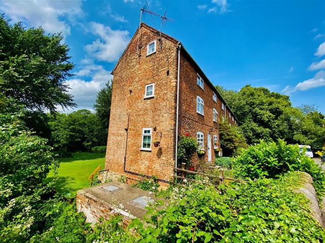 Plumtree Cottages, Derby DE72, 1 bed flat to rent, £750 pcm | PrimeLocation