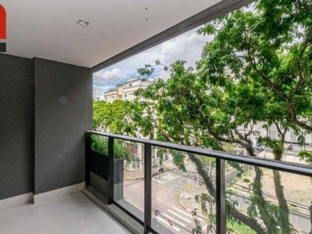 Plural Apto 60m² 2 quartos, sacada gourmet e 1 vaga no Água Verde