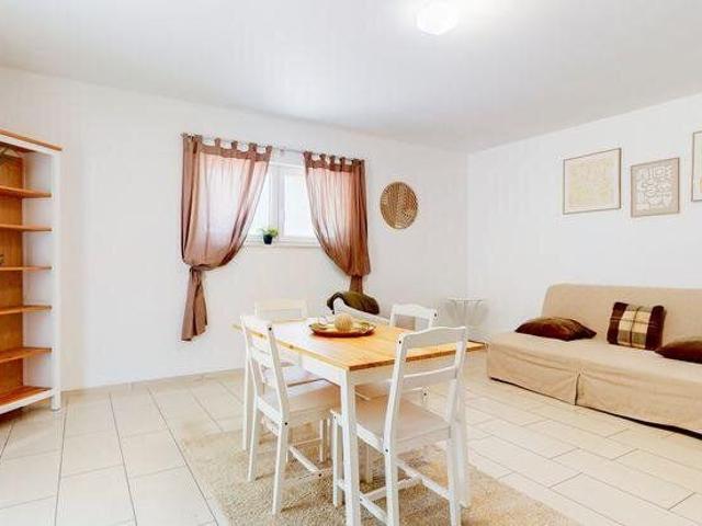 PLUS QU’UNE CHAMBRE DISPONIBLE – COLLOCATION MEUBLÉE À STRÉ…