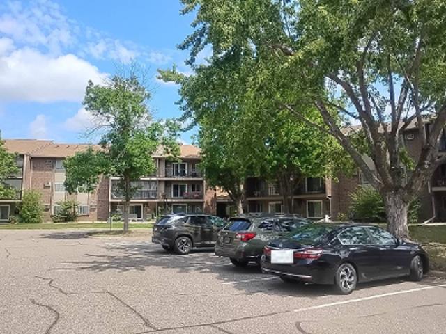 Plymouth Blvd Apt 116