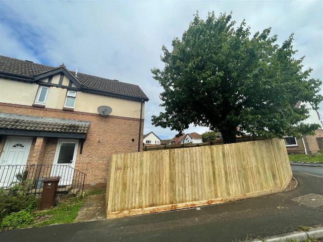 Plympton, Plymouth PL7, 2 bed terraced house to rent, £1,050 pcm | PrimeLocation