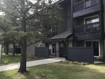 PN 934 Bright 2 Bedroom Apt at Mountain Vista Heat & Water Included, Balcony & Secure Living