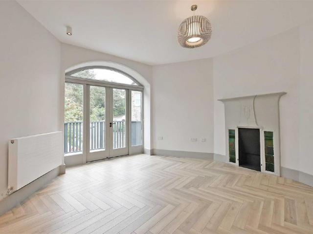 Psalter Lane, Sheffield 2 bed apartment to rent £1,195 pcm £276 pw