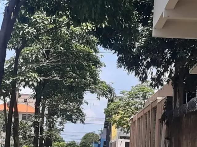 Prédio de Esquina, Pé Direito Alto, Renda mensal, todo na Lage, Sistema Contra Incêndio e Estacionam